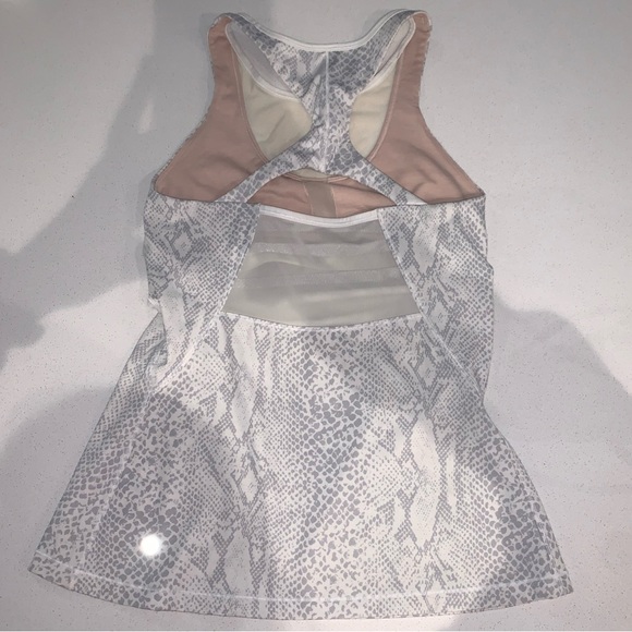 Lululemon Mesh With Me Tank - Picture 6 of 9